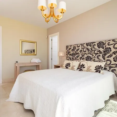 דירה The Skyline 3 Bd Penthouse - Flamingos אסטפונה