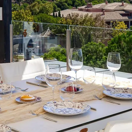 The Skyline 3 Bd Penthouse - Flamingos *