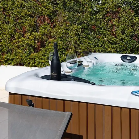 The Skyline 3 Bd Penthouse - Flamingos * Estepona