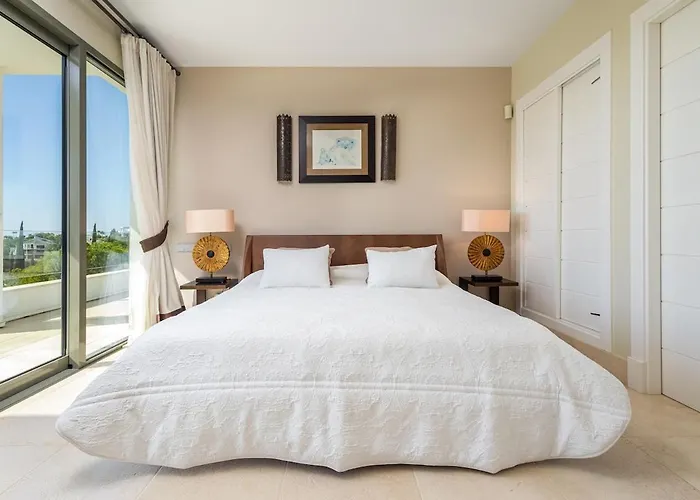 The Skyline 3 Bd Penthouse - Flamingos Estepona