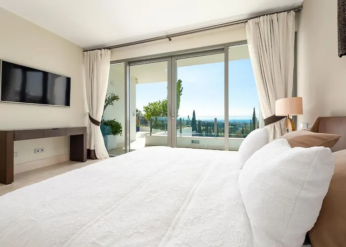 The Skyline 3 Bd Penthouse - Flamingos Эстепона