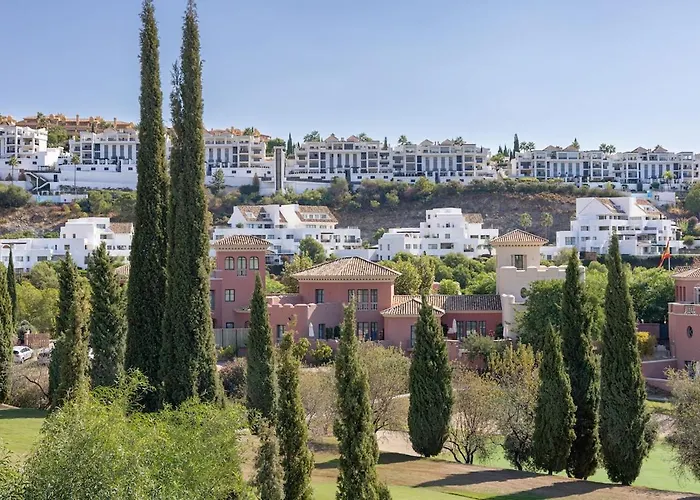 The Skyline 3 Bd Penthouse - Flamingos *