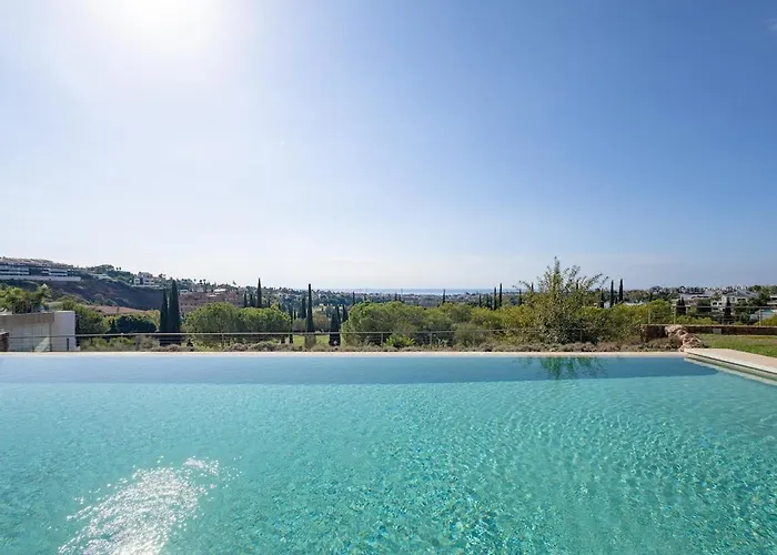 The Skyline 3 Bd Penthouse - Flamingos Apartamento